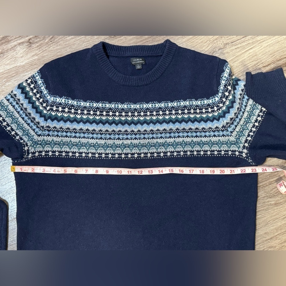 Men's L Navy Blue J. Crew 100% Lamb-swool Nordic Scandinavian Pattern Sweater - Picture 8 of 9
